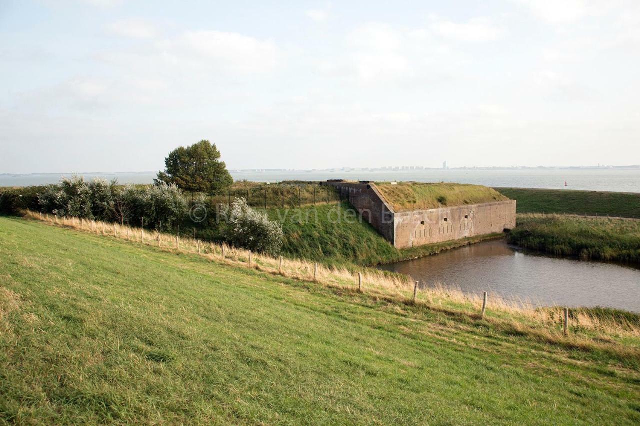 Tilias Hotell Ellewoutsdijk Exteriör bild