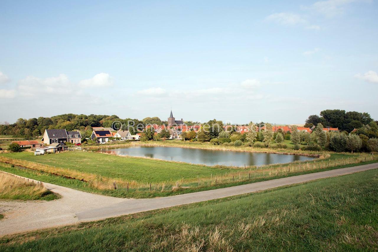 Tilias Hotell Ellewoutsdijk Exteriör bild